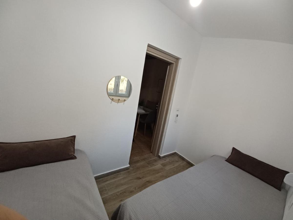 Beach House For Up To 9 People Near Olympia Katakolo Exterior foto